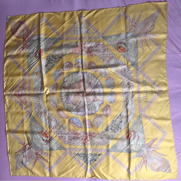 Authentic Hermes Rocaille Carre90 Silk 100 Seashell Scarf/ Shawl in Yellow - Picture 12 of 14